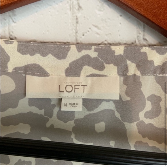 LOFT Leopard blouse - Picture 2 of 3